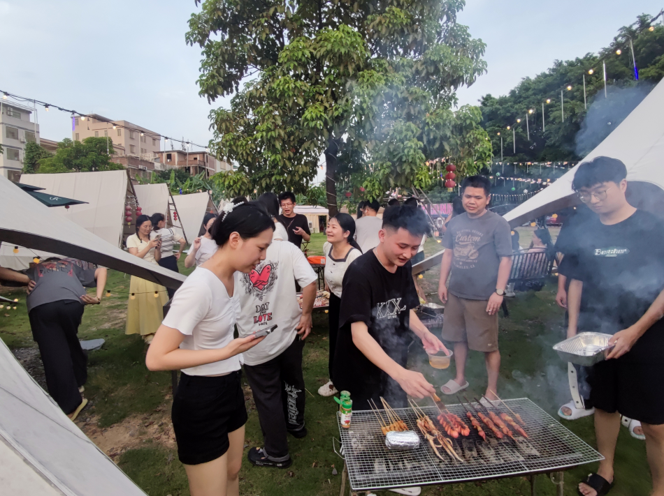 Sinco Organized a Rafting Trip to Qingyuan